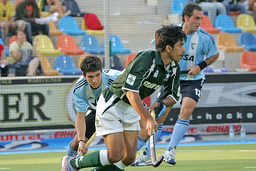 © Herbert Bohlscheid  www.sportfoto.tv und Wolfgang Quednau  www.hockeyimage.net