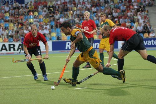 © Herbert Bohlscheid (www.sportfoto.tv) / Wolfgang Quednau (www.hockeyimage.net)